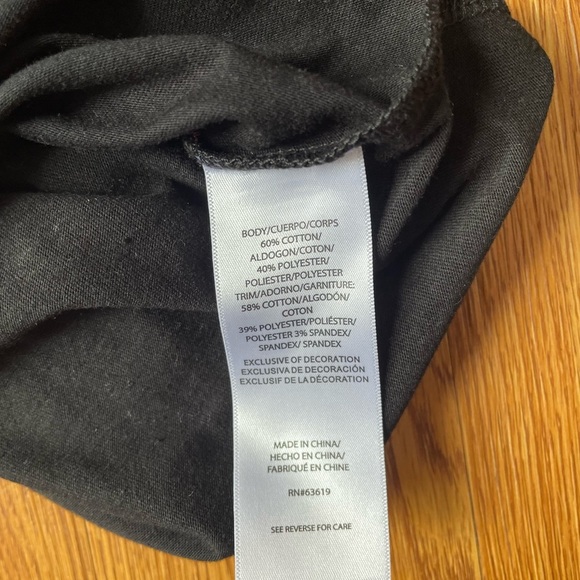 New Balance Black T-Shirt - Picture 10 of 11